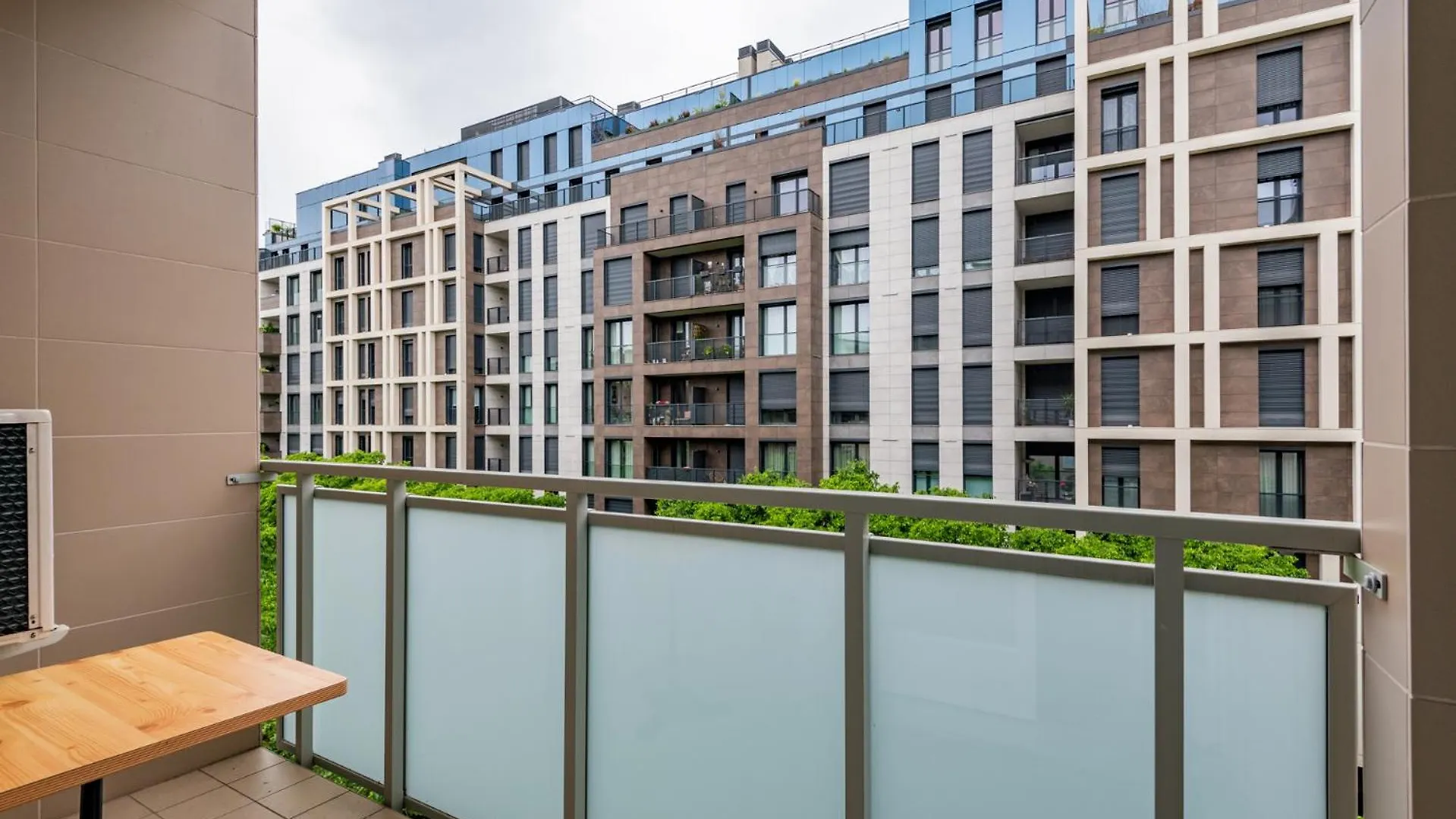 Milano Corso Sempione Principe Eugenio 4 Pax Wi-Fi Apartment 0*, Milan Italy